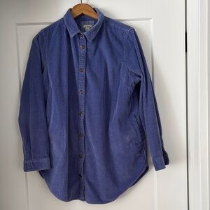 L.L. Bean Large Corduroy Button Down  WITH POCKETS!!! Gorgeous purple colour